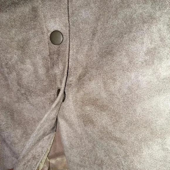 Blue Rain Faux Suede A Line Tan Skirt Scallop Hem. Size Large - Picture 3 of 10